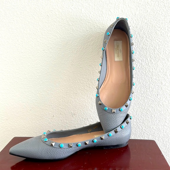 Valentino Garavani Shoes - Valentino Garavani Rockstud Flats Grey Pebbled Leather Size 38